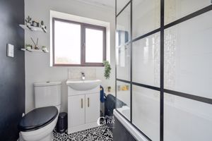 Family Bathroom- click for photo gallery